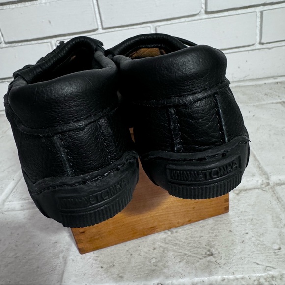 Minnetonka Women’s Kilty Driving Shoe Moccasin Size 7 - Picture 5 of 11